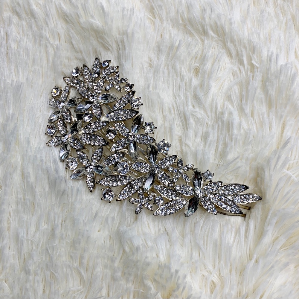 💍Wedding Szn💍 Bridal Hair Comb